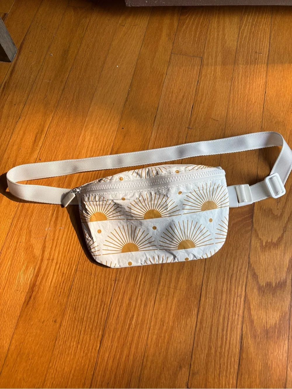 Aloha Collection Belt Bag Fanny Pack White Gold Sunburst Print